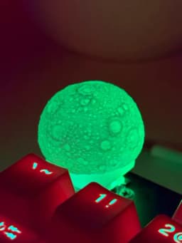 کلید کیبورد فانتزی/گیمینگ طرح کره ماه (Moon Keycap) - کی‌کپ طرح ماه سه بعدی – تصویر 4